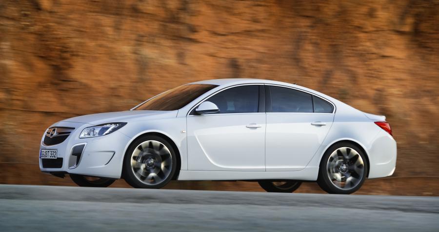  Opel Insignia OPC 2009 года  (фото 35 из 57)